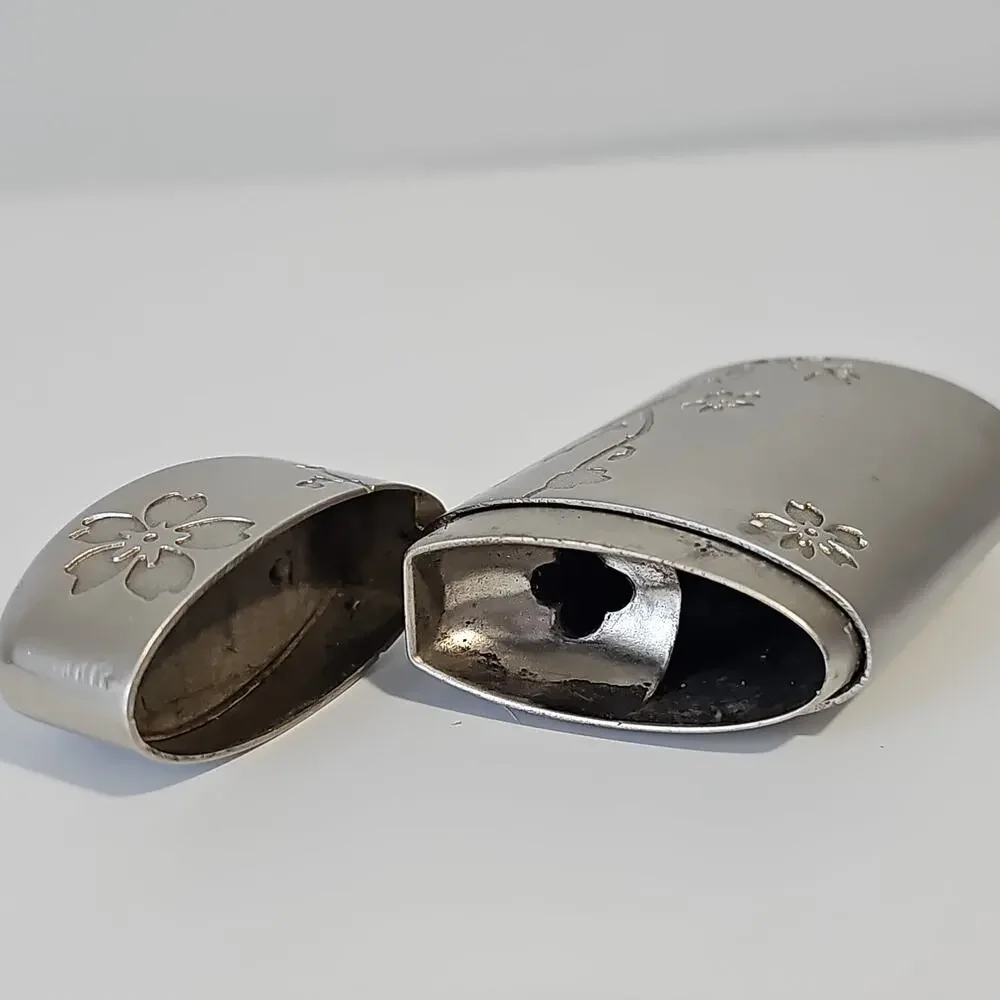Vintage Silver Tone Pocket Ashtray Portable Travel Cigarette Butt Holder
